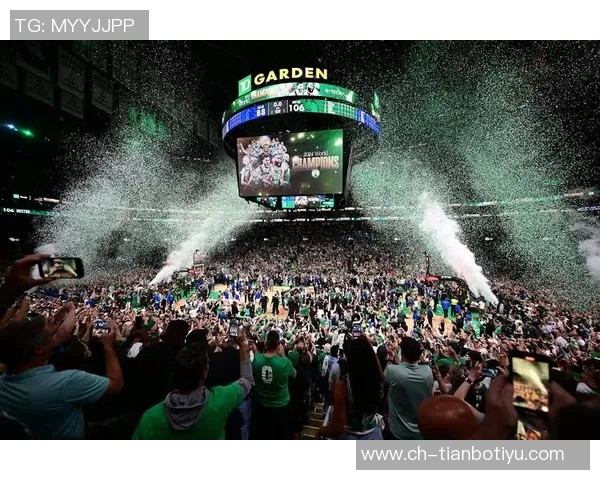 独行侠与诺维茨基共同揭幕家乡第4座翻新球场展现篮球魅力